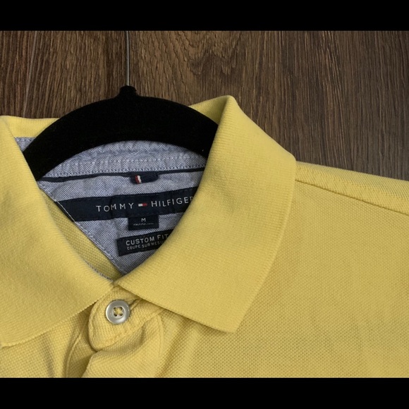 Tommy Hilfiger Polo - Medium - Picture 2 of 3